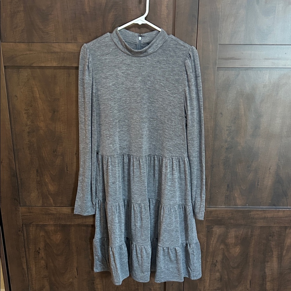 Ann Taylor Gray Long Sleeve Tiered Dress